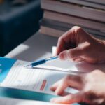 独学と通信講座を費用と合格率で比較する記事のアイキャッチ