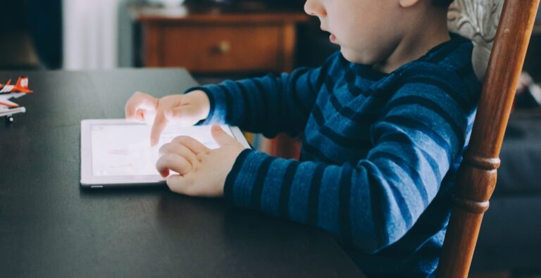 子供向け学習タブレット教材