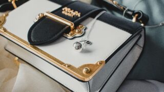 通販の偽物の見分け方7つ|本物チェックリストと買ってしまった時の対処法