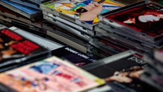 ざうるすの買取は実際どう?CD・DVDまとめ売りの流れと注意点
