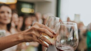 ふるさと納税おすすめ飲み物10選｜ビール・日本酒・ワイン・コーヒーを比較