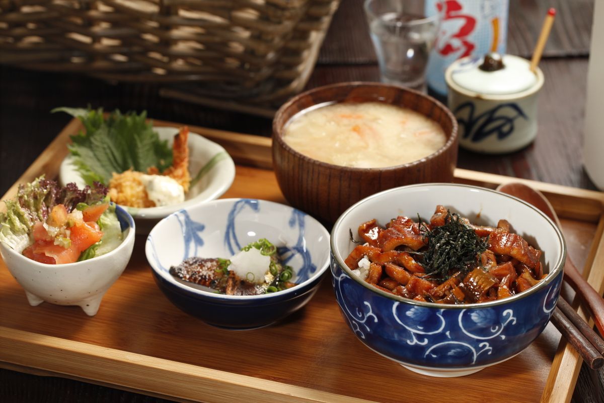 ご飯と味噌汁の定食。おうちで味わう和食のイメージ