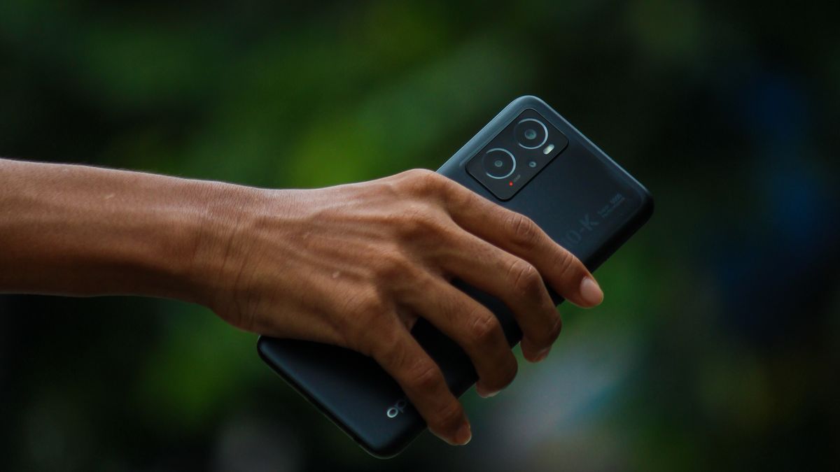 スマホの通信速度を確認するイメージ