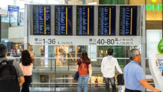 海外eSIMの選び方2026｜出発前に入れておく7サービス比較