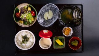 高齢者の宅配弁当おすすめ比較2026|やわらか食と敬老の日の贈り方