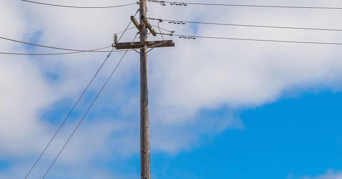 電線と空