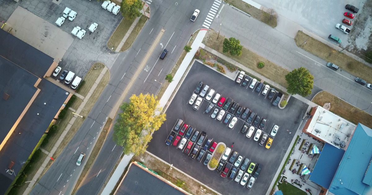 上空から見た屋外駐車場の区画