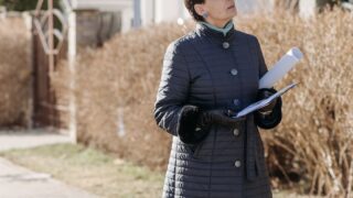 その場で契約しない家の無料点検2026|相場だけ知る6サービスと断り方